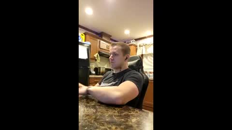 justus0624 online show from April 5, 1:35 am