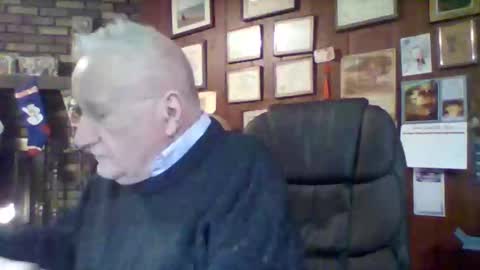 jywisco online show from December 18, 3:04 am