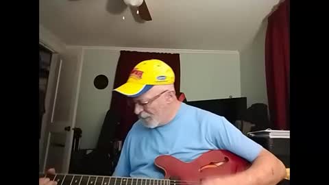 kabriggs136 online show from April 18, 12:34 am