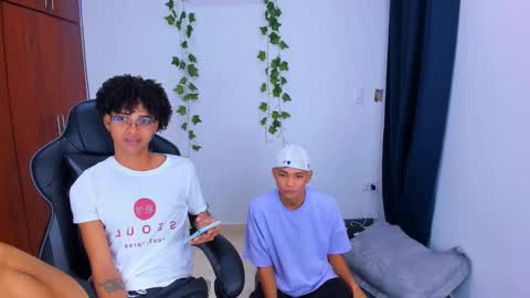 kael and deivid online show from January 2, 11:27 pm