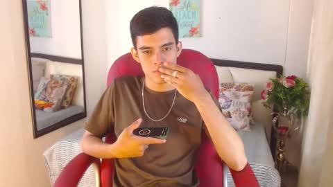 Snapshot of kain_noir_ chatting on October 19, 9:07 pm K A I N online show from October 19, 9:07 pm
