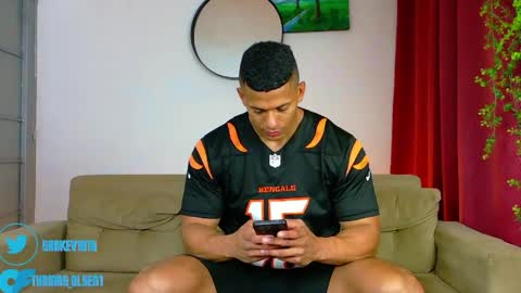 kale thomson online show from April 21, 2:26 am