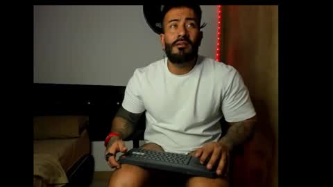 Kaleth Price online show from November 13, 8:57 pm