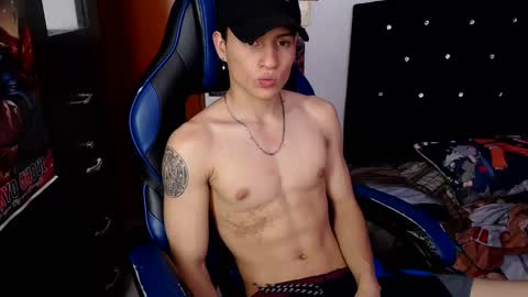 andres online show from March 5, 8:12 pm