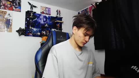 andres online show from October 13, 12:33 pm