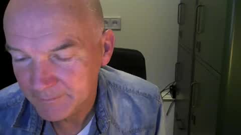 Robbie online show from September 11, 4:55 am