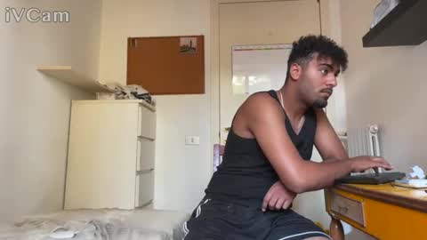 karim03larbi online show from September 22, 12:48 pm