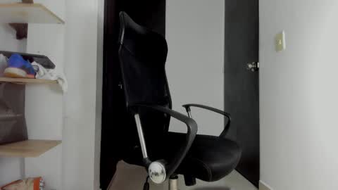 Karim online show from February 10, 12:43 pm