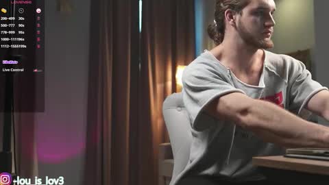 Karlos and Louis online show from October 1, 4:38 am