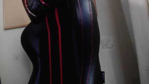 Snapshot of karolhorny96 chatting on September 15, 1:01 pm Karol  online show from September 15, 1:01 pm