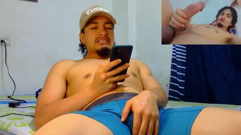 Snapshot of keivid_2303 chatting on March 10, 12:06 pm david online show from March 10, 12:06 pm