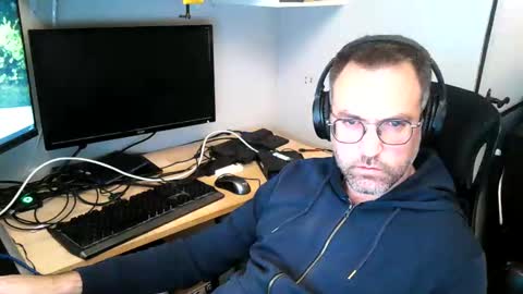 kelvin06133 online show from December 18, 11:08 pm