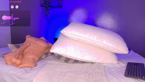   online show from April 18, 2:29 pm