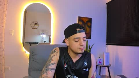 kendel_dimitri online show from March 5, 5:25 am