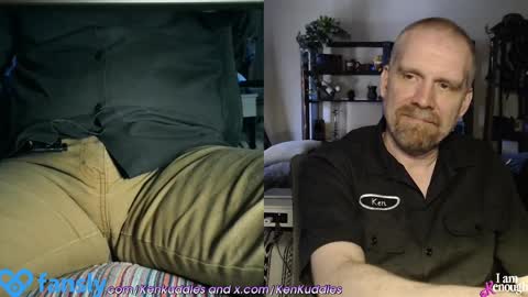 Snapshot of kenkuddles chatting on February 27, 5:58 pm Ken Kuddles online show from February 27, 5:58 pm