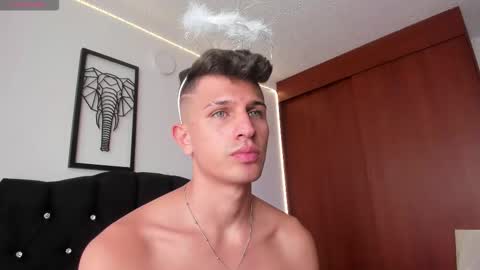 Kevin Ahs online show from October 31, 7:50 pm