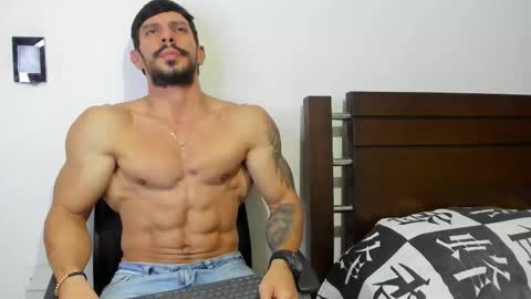 kevin_malone22 online show from February 16, 11:25 pm