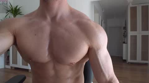 Snapshot of kevinandresxx chatting on March 7, 10:24 am Kevin online show from March 7, 10:24 am