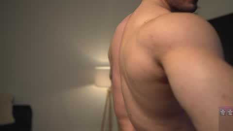 Snapshot of kevinandresxx chatting on December 17, 11:39 am Kevin online show from December 17, 11:39 am