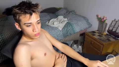 kevonly online show from May 29, 1:21 pm