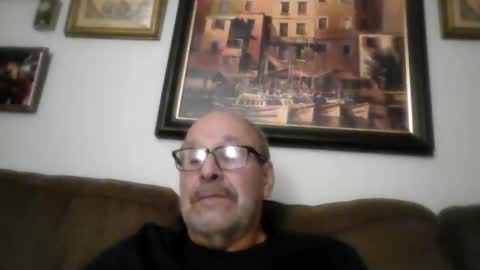 Snapshot of kfries chatting on October 22, 12:24 am Kent online show from October 22, 12:24 am