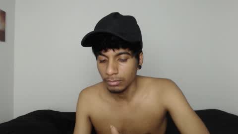 khevinlopezonig online show from December 17, 2:52 am