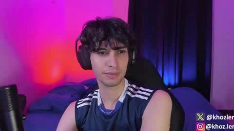 khozler_ online show from November 9, 2:48 am