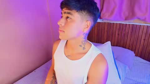 king  help me reach 100 likes online show from December 16, 2:51 am