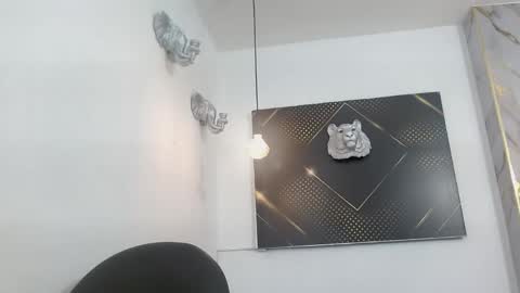 KING  online show from April 12, 3:42 am