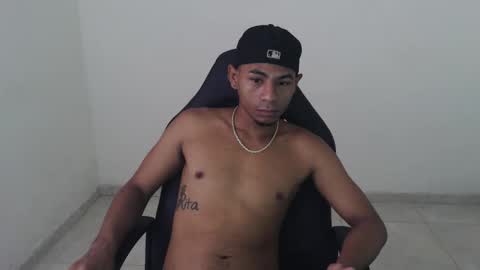 DOMINANT ALPHA KINGS online show from April 18, 6:20 pm