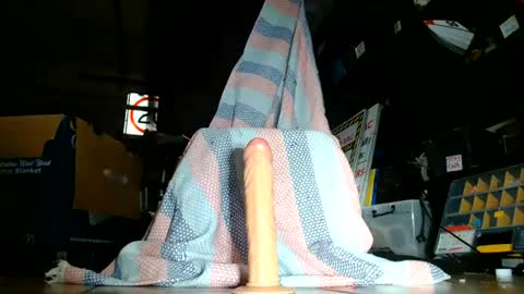 kinkyslimsmoothandjuicy online show from July 2, 6:36 pm
