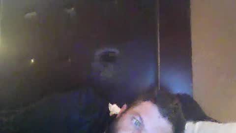 kis4kum online show from November 29, 5:59 pm