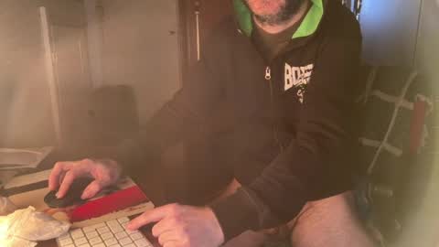 kissofbanned1983 online show from March 29, 9:42 am