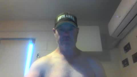 kiwiguy19773 online show from January 13, 6:49 am