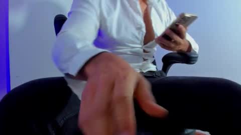 klinsmannwalton online show from November 12, 12:22 pm