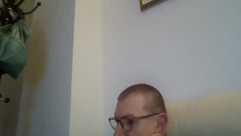 Snapshot of kolesie7 chatting on October 23, 10:24 pm JUAN CARLOS online show from October 23, 10:24 pm