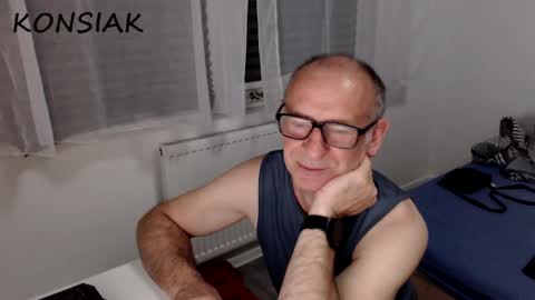 Komsiak online show from September 12, 6:52 pm