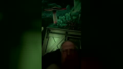 korysmith568 online show from May 1, 5:21 am