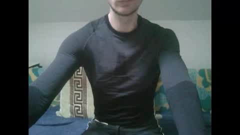 Snapshot of krissifitboy_xxx chatting on December 29, 8:00 am krissifitboy_xxx online show from December 29, 8:00 am