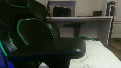 Kevin online show from February 19, 7:28 am