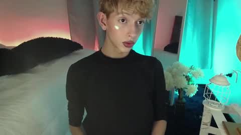 Kyle Cooper online show from December 9, 1:29 am