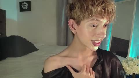 Kyle Cooper online show from December 19, 2:12 am