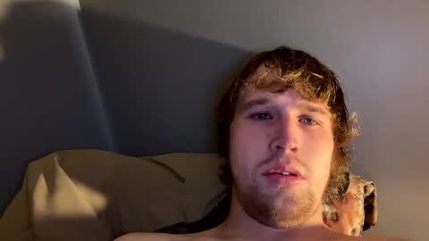 kylelovepussy69 online show from February 25, 9:13 pm