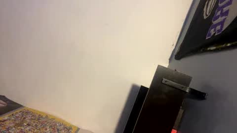 kylelovepussy69 online show from October 13, 9:15 am