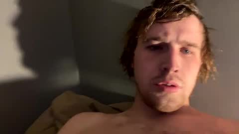 kylelovepussy69 online show from February 24, 9:31 pm