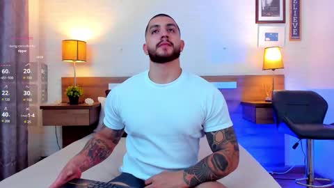 kylenorth_ online show from September 21, 8:31 pm