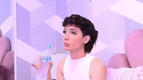 Kylie jl online show from September 24, 11:36 pm