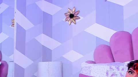 Kylie jl online show from December 31, 4:46 pm