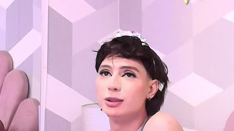 Kylie jl online show from October 5, 6:45 pm