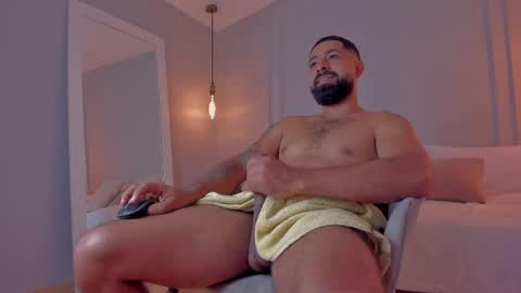 Kylliam Levis online show from June 4, 8:37 pm